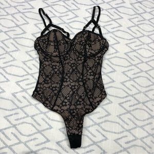 NWT thistle and spire lace bodysuit